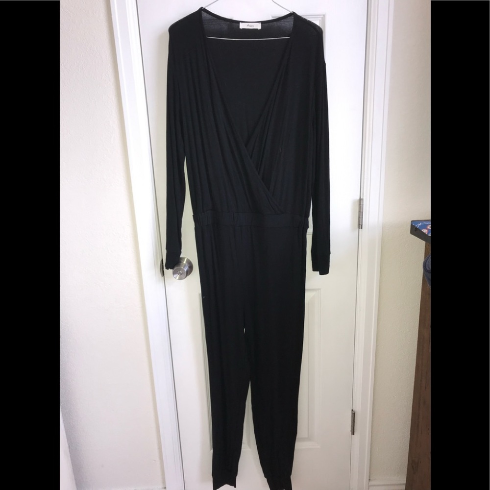 Awoo long sleeve black jumpsuit - size large